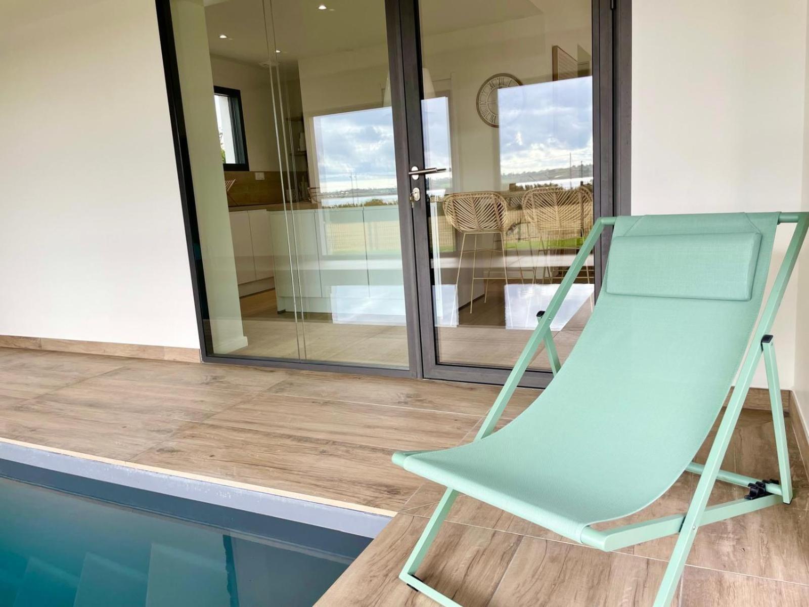 Magnifique Maison Vue Mer Avec Piscine Interieure カランテック エクステリア 写真